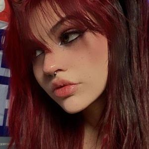 Meet your Posher, Selena